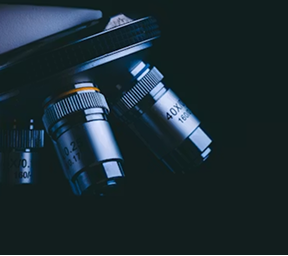 Microscope objective lenses used for laboratory research and scientific analysis